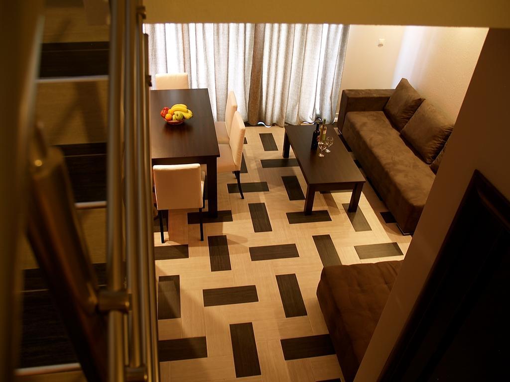Apartment Village Mare Residences